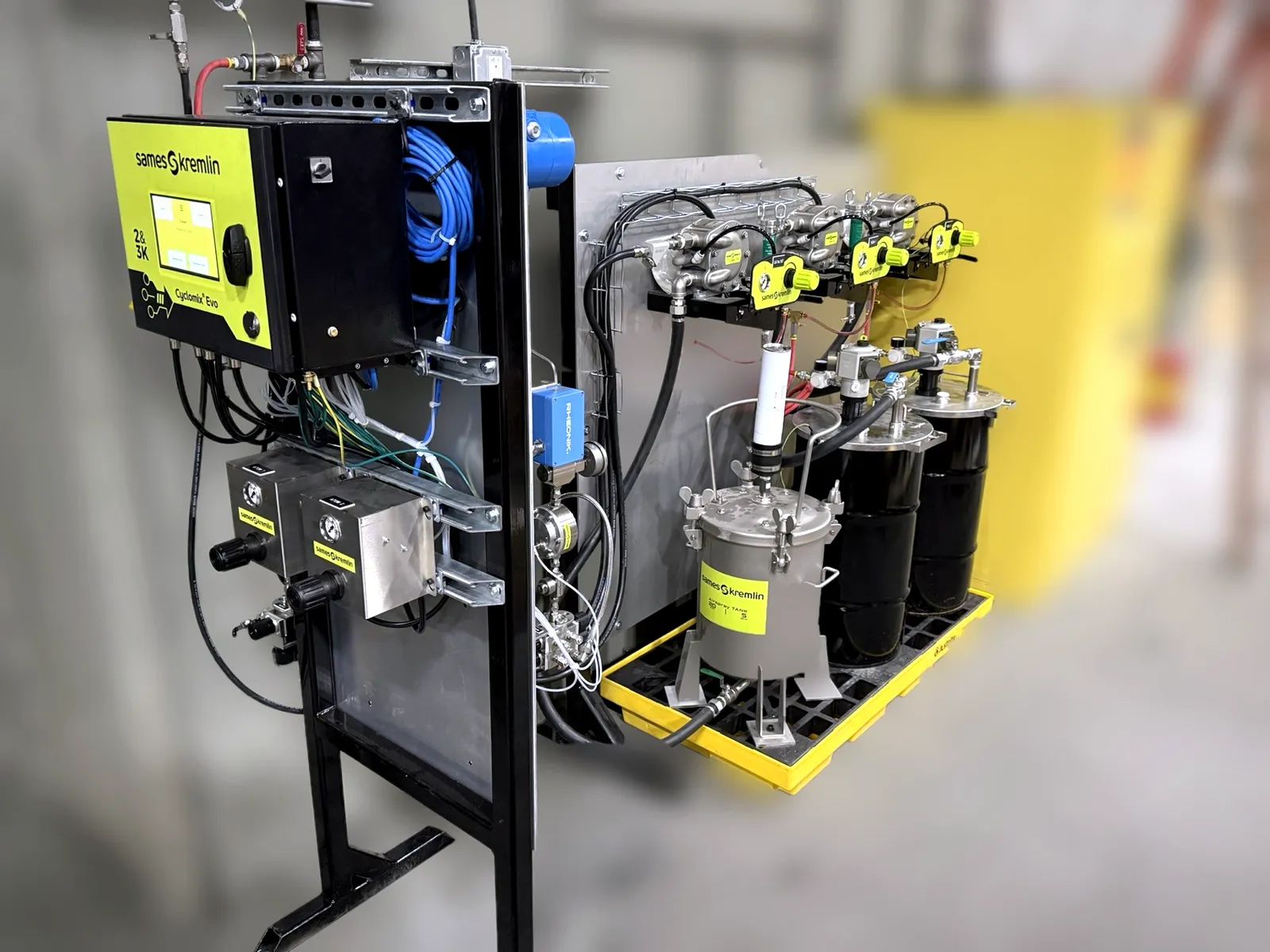 Sames Cyclomix Evo 2K mixing system built by FTS